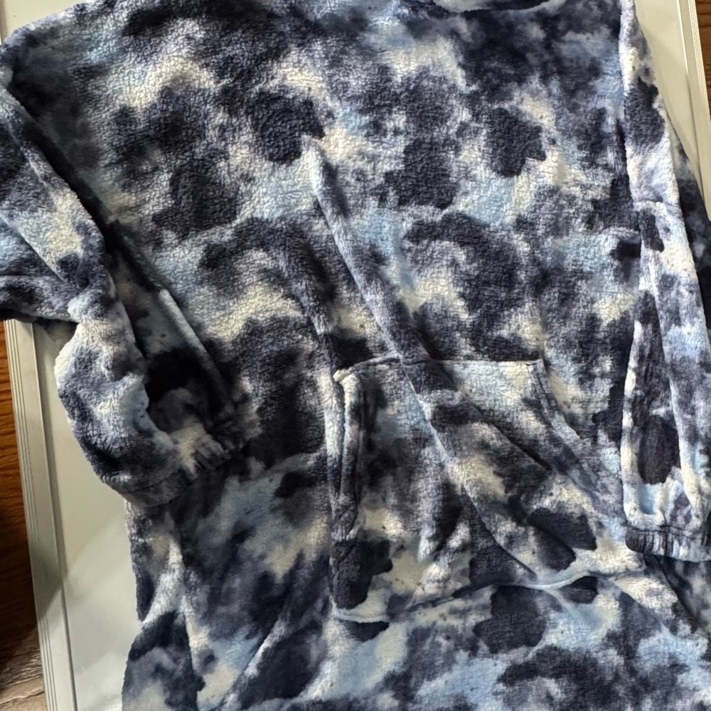Wonder Nation Blue and White Fleece Hoodie